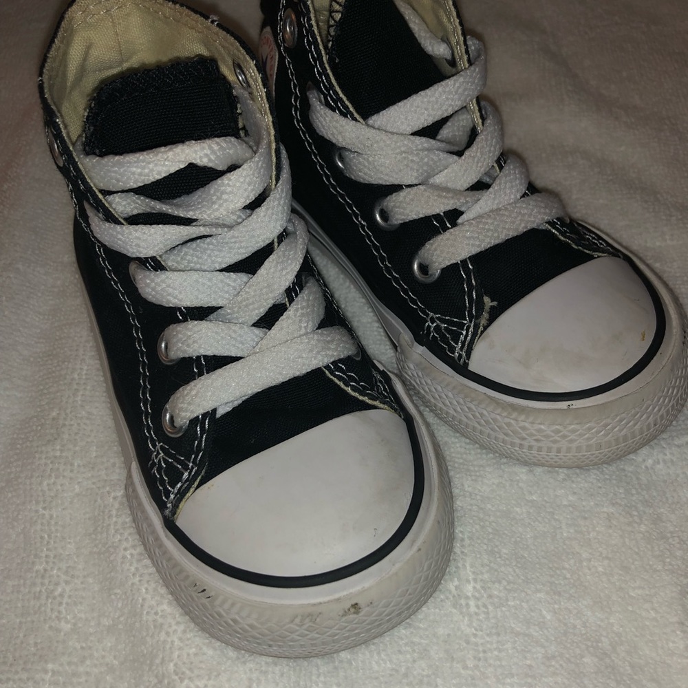 Toddler Black Chuck Taylor’s